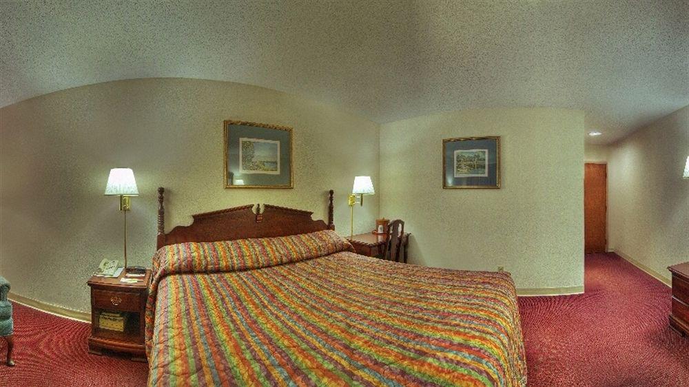 Best Western West Greenwich Inn Exterior photo
