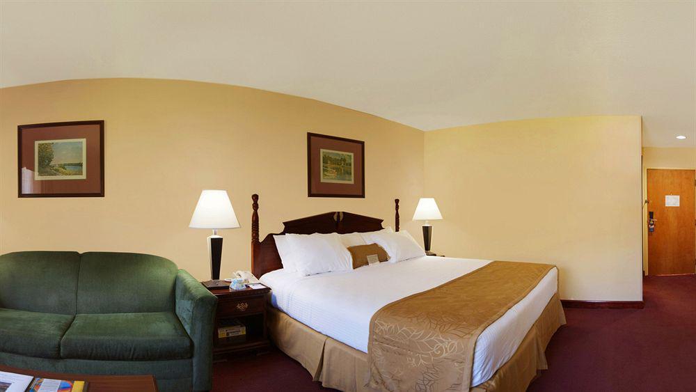 Best Western West Greenwich Inn Exterior photo
